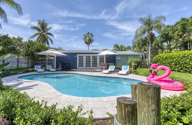 The Pelican Villa | Large Pool + Firepit!