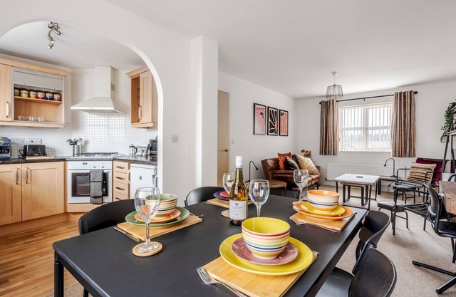 The Point, 2 Bed Flat, Parking - Pass the Keys