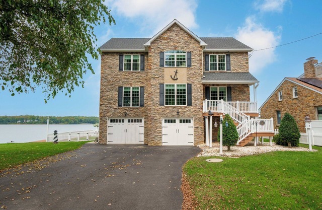 The Pointe is on the Elk River on the Upper Chesapeake Bay
