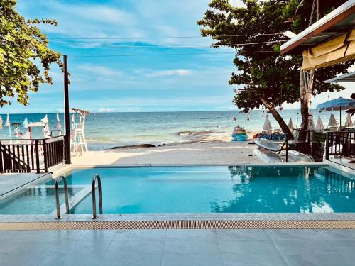 The Present Samed pool villa