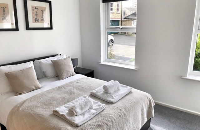 The Relaxing Elizabeth House