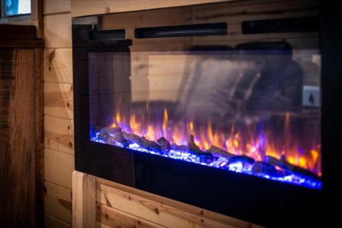 The Ritz Carlton of Tiny Cabins with Hot Tub