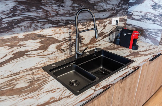 The Seaview Jacuzzi Suite by PS