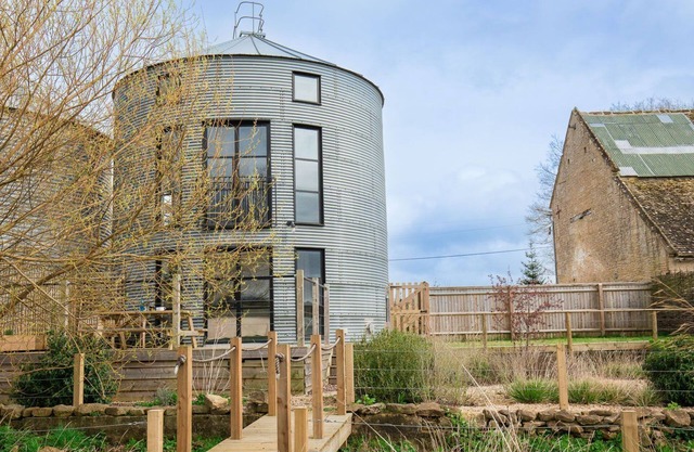 The Silo - Bruern near Chipping Norton, Stow-on-the-Wold, Burford