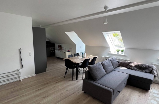The Snowdrop: Family-Friendly 4BR w/ Terrace & Parking Near Odense