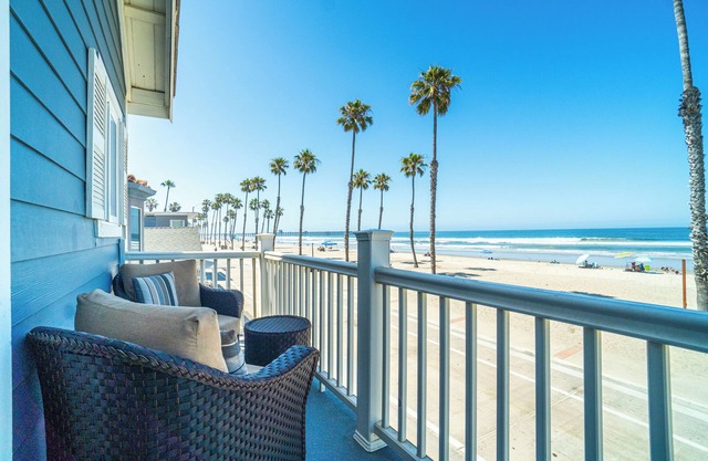 The Strand 920 Beach House.n