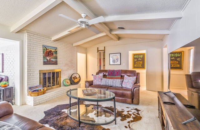 The Stunning Austin House - 2 King & 2 Queen Beds
