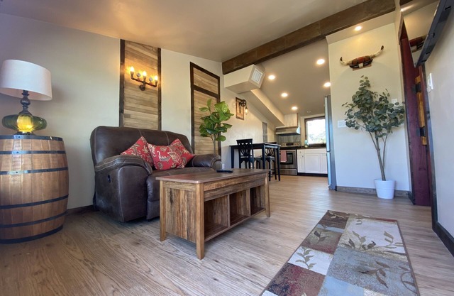 The Stylish Ranch With a Beautiful Relaxing Porch