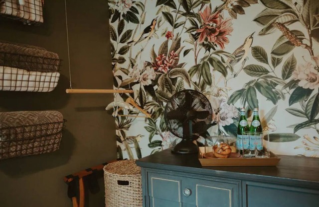 The Swan Fully Private Guest Suite