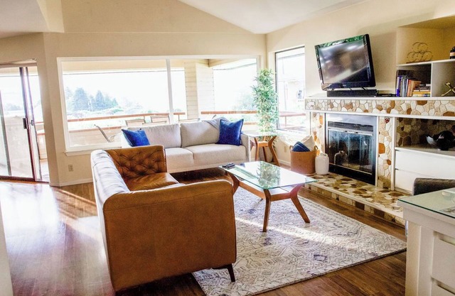 The Swell Season at Wapato Point