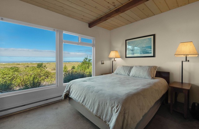 The Tides by the Sea - Entire rental unit in Seaside, Oregon, United States