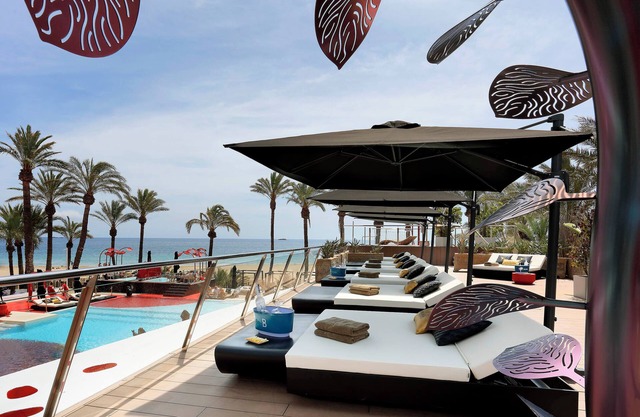 The Unexpected Ibiza Hotel - Ushuaïa Club entrance included