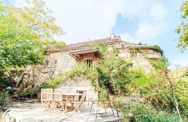 The unusual tower gîte