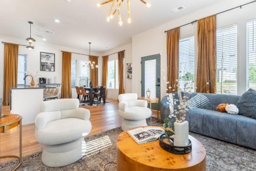 The Vault Royale by Stay Local Nashville