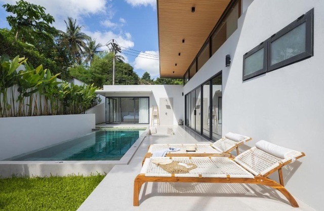 The Villa Coco - 3 Bedroom - Near Beach - Spa Pool