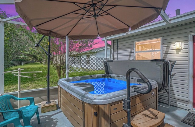 The Village Cottage Discounts for wk/month stays!