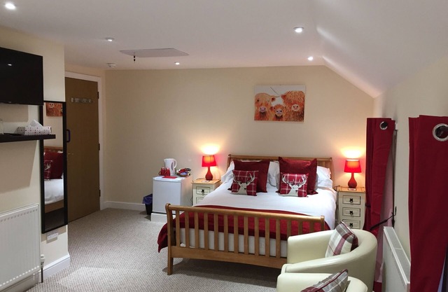 The Village Inn and Kirtle House B&B