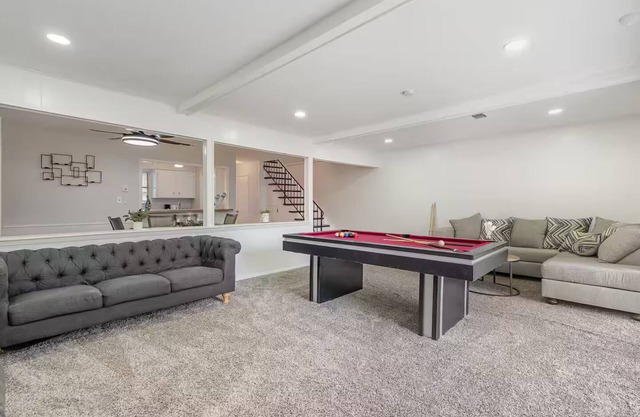 The Wood & Iron/Sleeps Up to 18 Guests