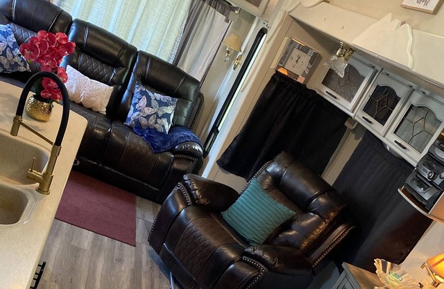 The Zen Den near UCF & MCO1