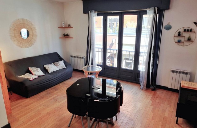 The Zen Duplex in the heart of Valenciennes, perfect for exploring the city