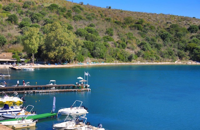 Theophilos 2 in Άγιος Στέφανος