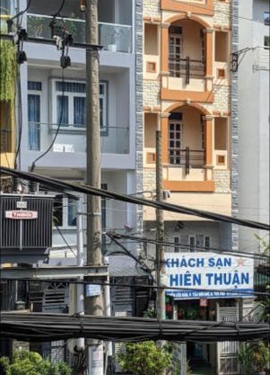 Thiên Thuận Hotel - 130 Nguyễn Cửu Đàm, SG - by BAY LUXURY