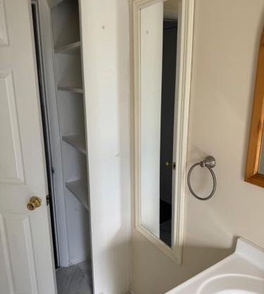Third Floor loft 2bed 1 bath Historic district