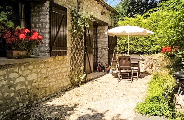 This charming accommodation will provide you with unforgettable memories.
