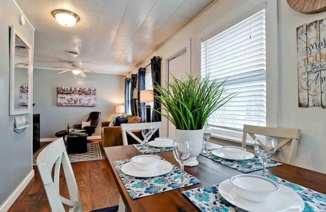 This cottage is a 2 bedroom(s), 2 bathrooms, located in Englewood, FL.