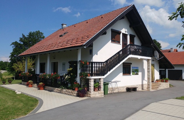 This is new 4* apartament ,placed near beautiful nacional park Plitvice