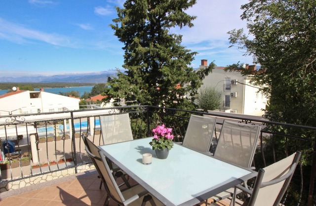 Three-bedroom Apartment with Sea View