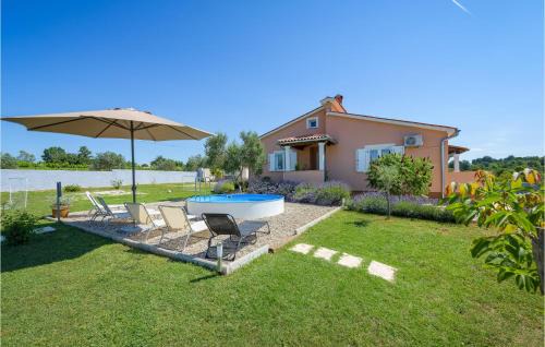 Three-Bedroom Holiday Home In Bibici