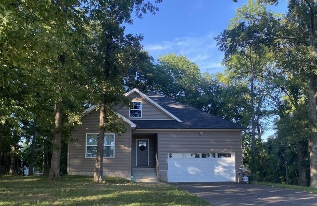 Three bedroom residential home perfectly located