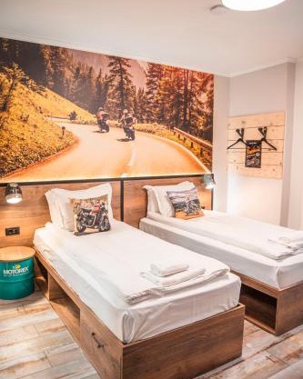 Three Dolphins Hotel with a Rooftop terracе