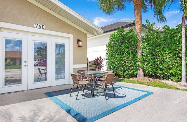 Three Palms Charming 3bed 2bath Getaway