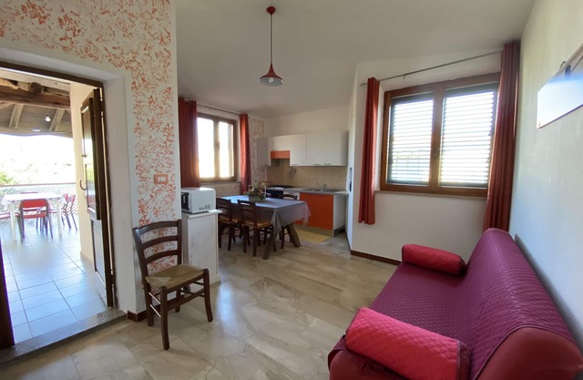THREE-ROOM APARTMENT AT 35O MT FROM THE BEACH
