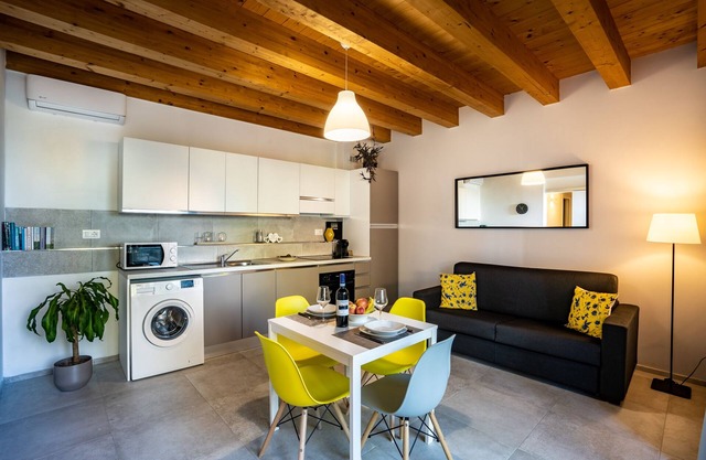 TINA HOUSE Lo Bricco