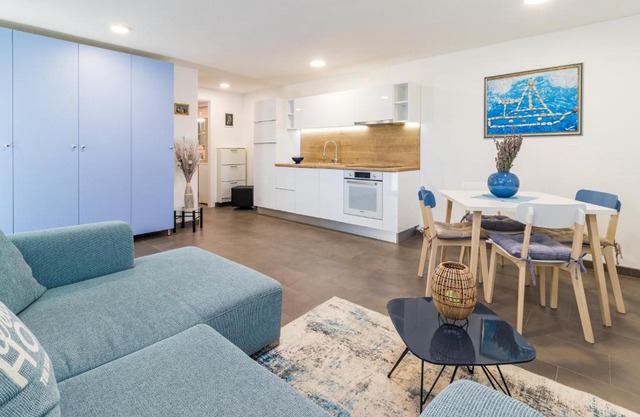 Tino apartment with free parking