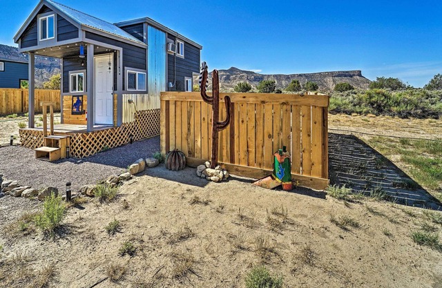 Tiny Home in Cortez w/ Electric Fireplace!