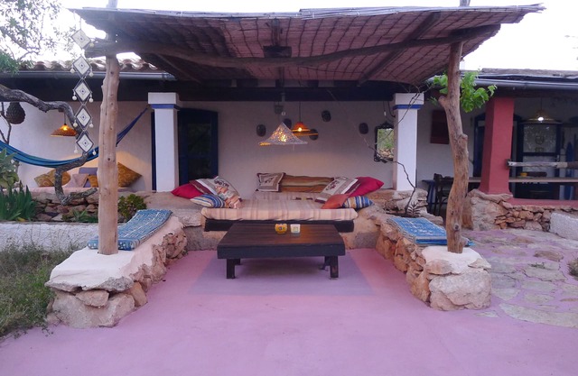 Tipical country house. 5 rooms. 6 pers.