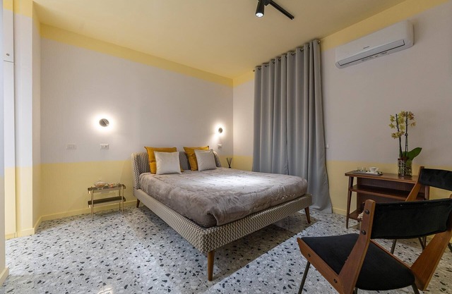 Toledo Theater 272 - Apartment 8 people in the heart of Naples