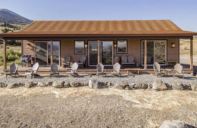 Tom Miner Creek Cabin