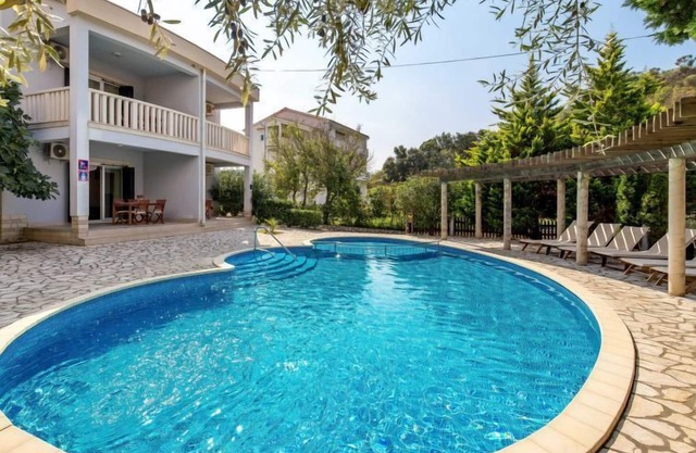 Tomislav 4 by Interhome