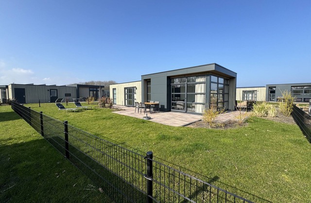 Top-modernes Chalet Meerblickhafen mit Großem Garten am Ijsselmeer