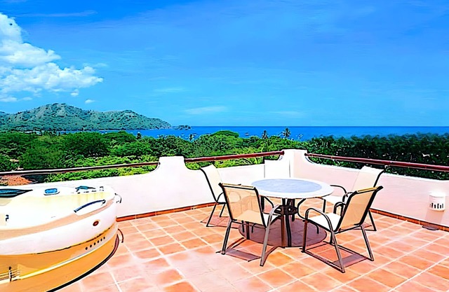 TOP ON THE HILL OCEAN VIEW CONDO, PERSONALLY OWNED. COCO, COSTA RICA.