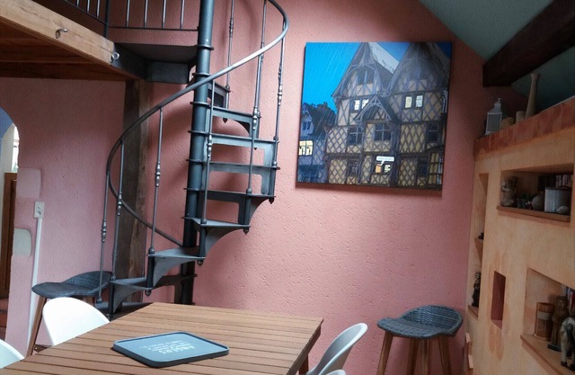 Tour d'Adam: hypercentre atypical accommodation, lots of charm