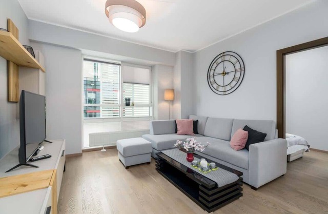 Towarowa 41| Bright Apartment | Remote Work