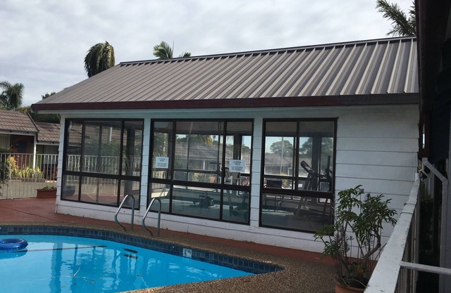 Town & Country Motel