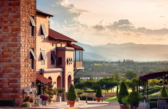 Town Square Suites by Toscana Valley