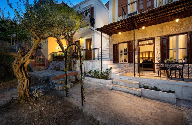 Townhall Apartment